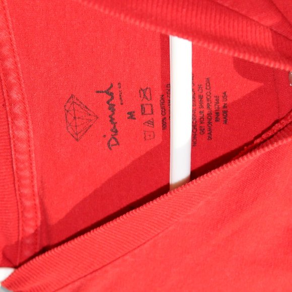 Diamond Red mens Medium Teeshirt - Picture 3 of 4